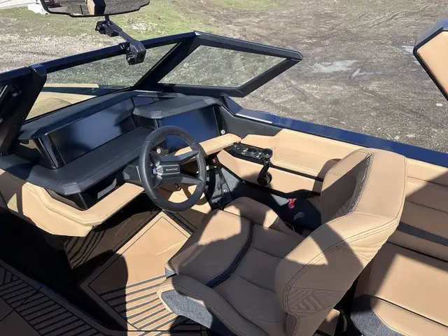 2025 Mastercraft Xstar 23 in Powerboats & Motorboats in St. Albert - Image 8