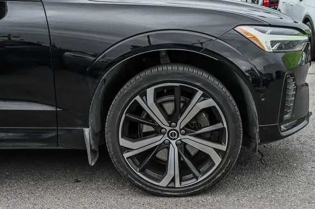 2023 Volvo XC60 in Cars & Trucks in City of Montréal - Image 7