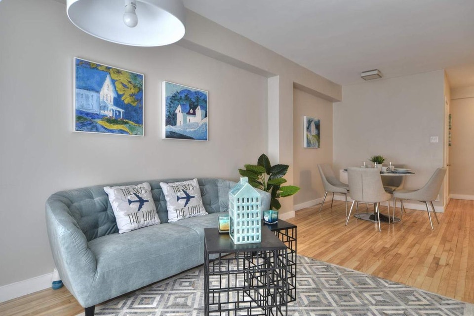 Studio Apartment for Rent - 1433 Rue Towers 2