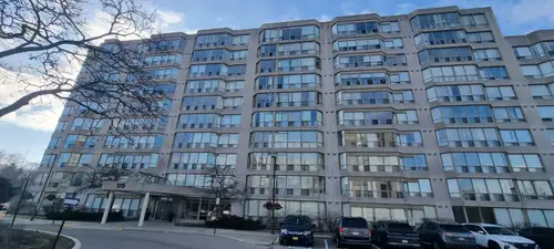 Subpenthouse, level 9, Large corner unit with lots of natural lighting. Ensuite bath Primary bedroom...
