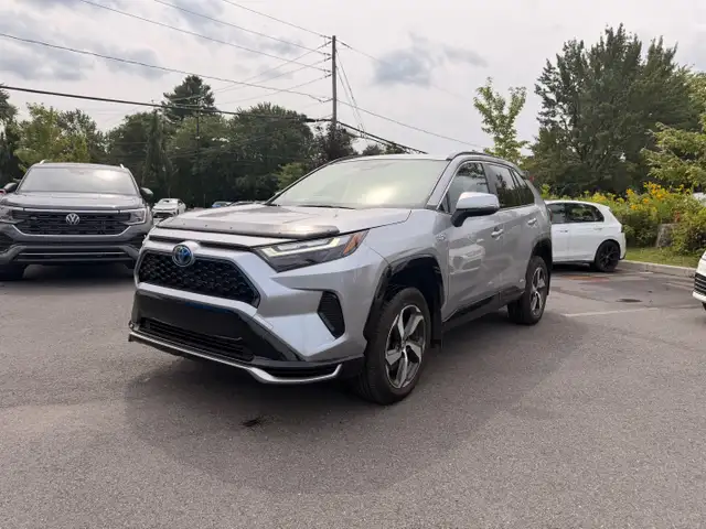 2023 Toyota RAV4 Prime SE | Sunroof | Plug-in | Alloy Wheels Clean