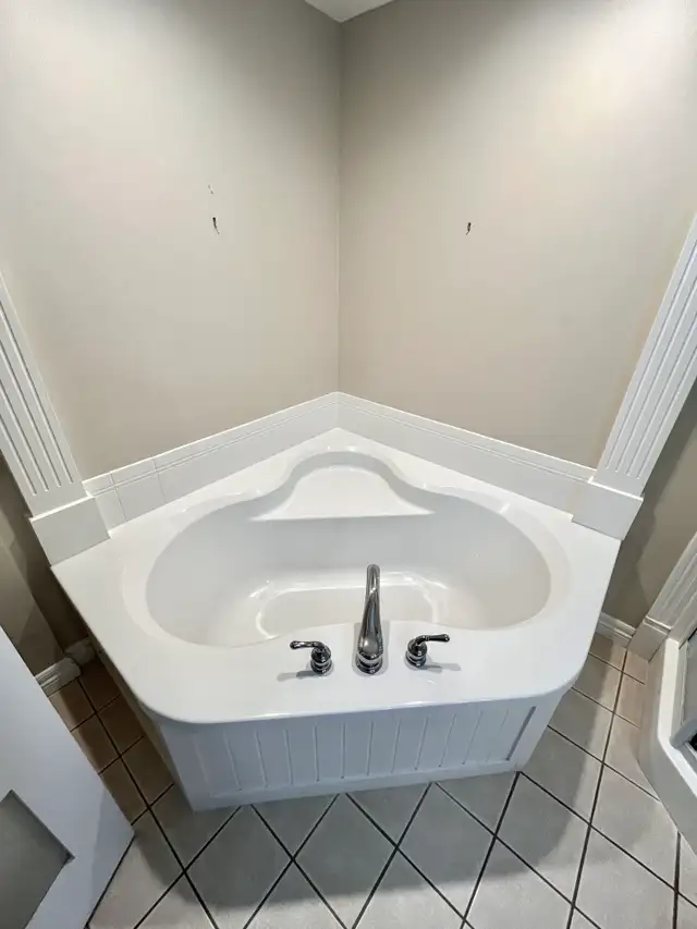 1539 Topsail Rd - Unit 110 - Amazing, Large Two Bedroom Condo in Long Term Rentals in St. John's - Image 28