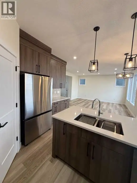 71 Vincent Crescent Olds, Alberta in Houses for Sale in Calgary - Image 9