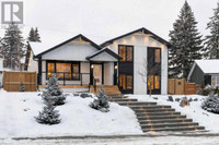 16 Calandar Road NW Calgary, Alberta