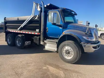 Stock #: 3051-26 Tandem Axle Gravel Truck, Cummins L9 engine (360) HP, Allison (Auto) transmission (...