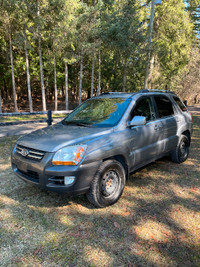 Well Maintained 2005 Kia Sportage.