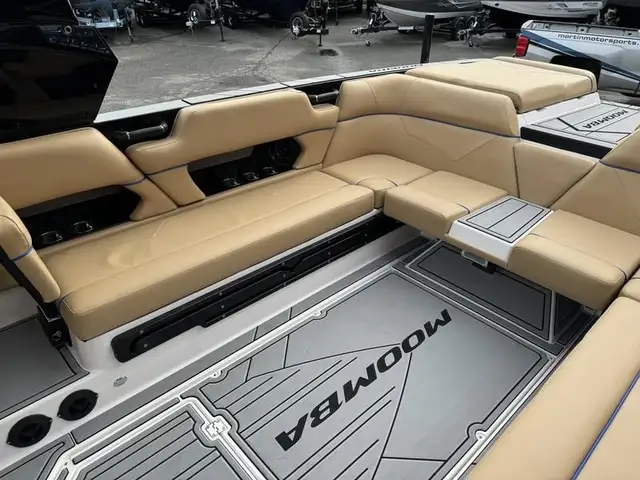 2024 Moomba Makai in Powerboats & Motorboats in Edmonton - Image 20