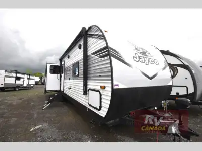 Please Call Us At 613.851.7326 with any questions? Jayco Jay Flight travel trailer 334RTS highlights...