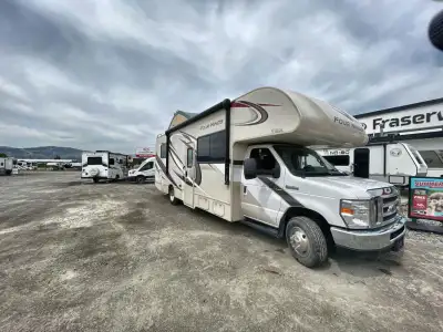 We are looking for good pre owned Rv's to buy or consign!! Thor Motor Coach Chateau Class C gas moto...