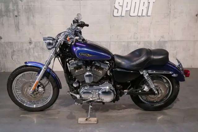 2009 Harley-Davidson SPORTSTER 1200 CUSTOM (XL1200C) in Sport Bikes in Ottawa - Image 3