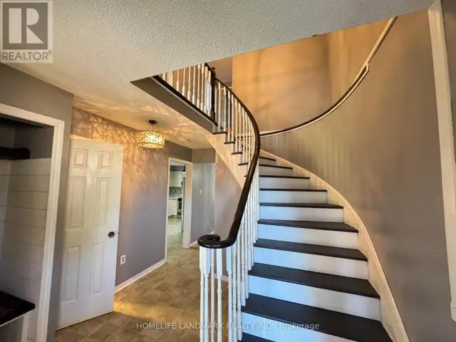 23 WALLACE DRIVE Barrie (Northwest), Ontario in Long Term Rentals in Barrie - Image 3