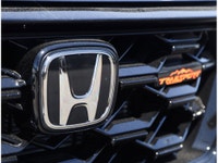 2025 HONDA CR-V TRAILSPORT - BACKUP CAMERA - HEATED FRONT SEATS - PUSH BUTTON START - SUNROOF - MOUN... (image 7)