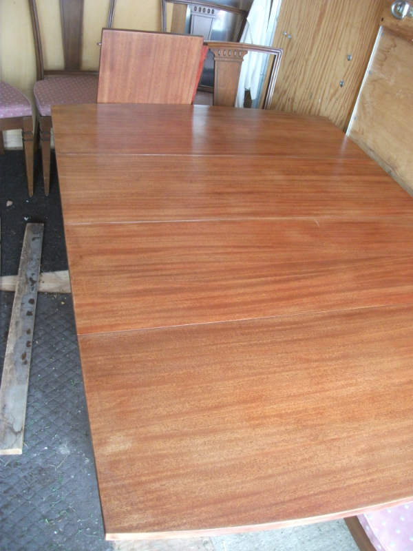 Nice Walnut Dining Table and Six Chairs in Dining Tables & Sets in Belleville - Image 2