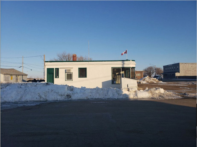 STORAGE YARD FOR 50 VEHICLES AVAILABLE FOR RENT 500.00 MARCELIN in Storage & Parking for Rent in Saskatoon