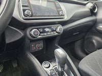 7.0-inch NissanConnect colour touchscreen display with Apple CarPlay and Android Auto integration, 7... (image 6)