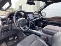 CLEAN CARFAX ONE OWNER, Heated and Cooled Front Seats, 360 Camera, PANORAMIC SUNROOF, Front and Rear... (image 8)