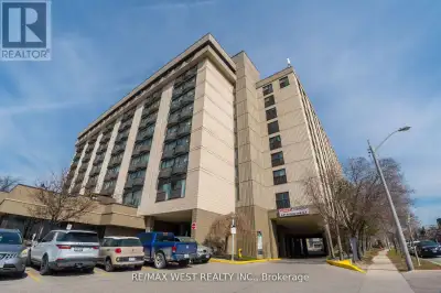 629 - 2737 KEELE STREET Toronto (Downsview-Roding-CFB), Ontario