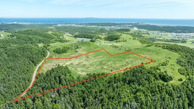 Iles-de-la-Madeleine, agricultural land 5.74 acres, pasture, wooded62863311234306123