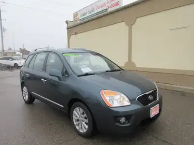 2011 Kia Rondo EX, 2.7 L 6 Cylinder ENGINE. FWD.2.7 L. Heated seatsWagon style Great, Extra Clean, V...