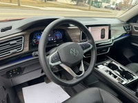 This vehicle is equipped with: 2.0L 4 cylinder turbocharged engine 8-Speed Automatic Transmission Ba... (image 8)