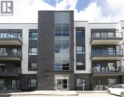 Top-Floor 2 Bed, 2 Bath Condo in the Heart of Seton!Welcome to this beautifully maintained top-floor...