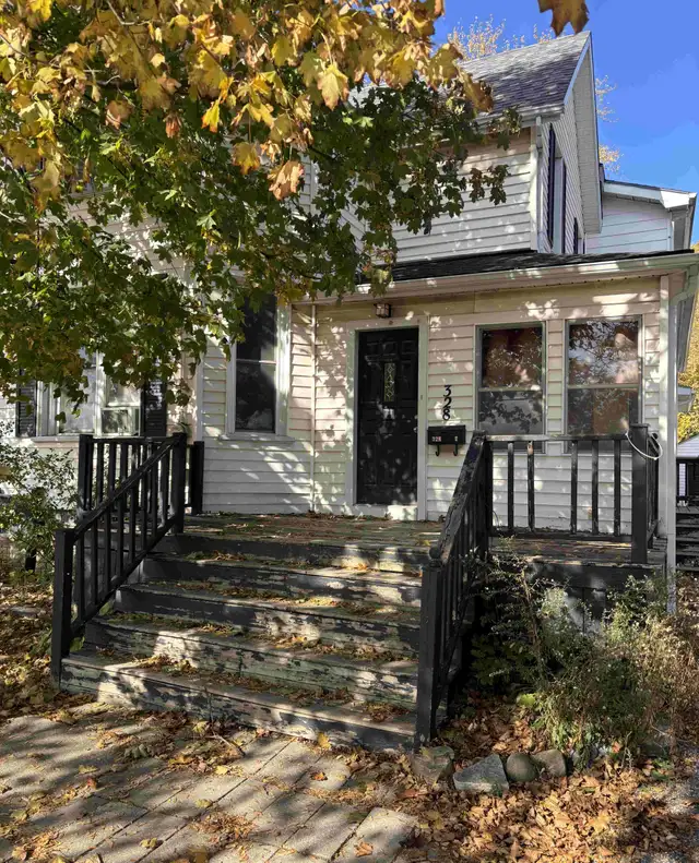 Large, Family-Friendly Apartment for Lease – $1,595 Inclusive in Long Term Rentals in Sarnia - Image 2