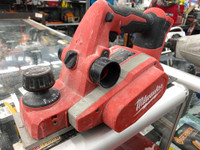 Milwaukee 2623 M18 Planer