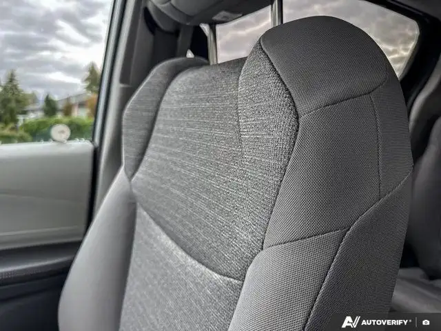 2022 Toyota Sienna LE | Cross-Traffic Alert | Heated Seats in Cars & Trucks in Tricities/Pitt/Maple - Image 24