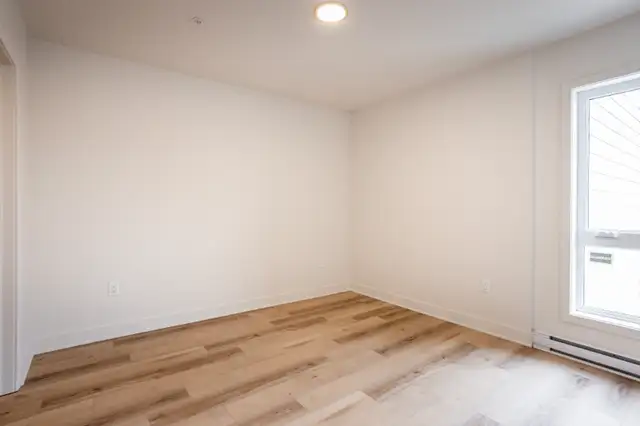 3 1/2 NEUF et SPACIEUX, Metro Pie-IX (1er mois GRATUIT) in Long Term Rentals in City of Montréal - Image 8