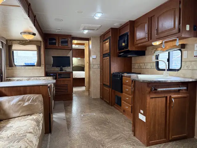2011 Jayco JAY FLIGHT 29 RLS in Travel Trailers & Campers in St. Albert - Image 41