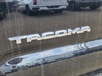 V6 | HEATED FRONT BUCKET SEATS | POWER DRIVER SEAT | CLOTH | NAVIGATION | REAR CAMERA | TONNEAU COVE... (image 5)