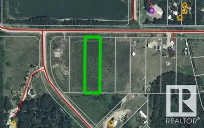 Lac Sante Hills Large lots at Lac Sante with power and natural gas at property line. Build your drea...