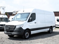 . Engine: 6 Cylinder Engine (image 2)