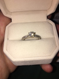 Diamond Engagement Ring - luxury 