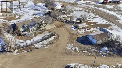 Looking for an acreage right on the edge of town? This one gives you the best of both worlds. Sittin...