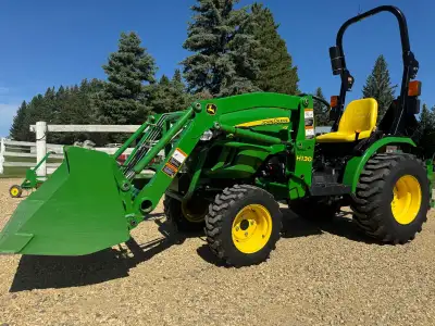 John Deere 2025R 2015 with ONLY 263HRS comes with loader, View more