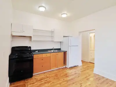 Two Bedroom Apartment, Unfinished Basement, Downtown Ottawa