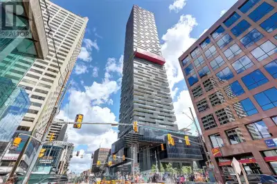 5202 - 8 EGLINTON AVENUE E Toronto (Yonge-Eglinton), Ontario