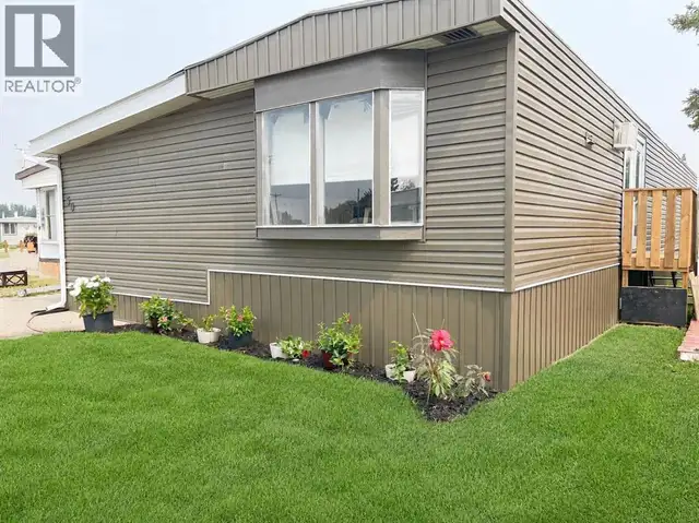 50, 5301 2nd Street Coalhurst, Alberta in Houses for Sale in Lethbridge - Image 3