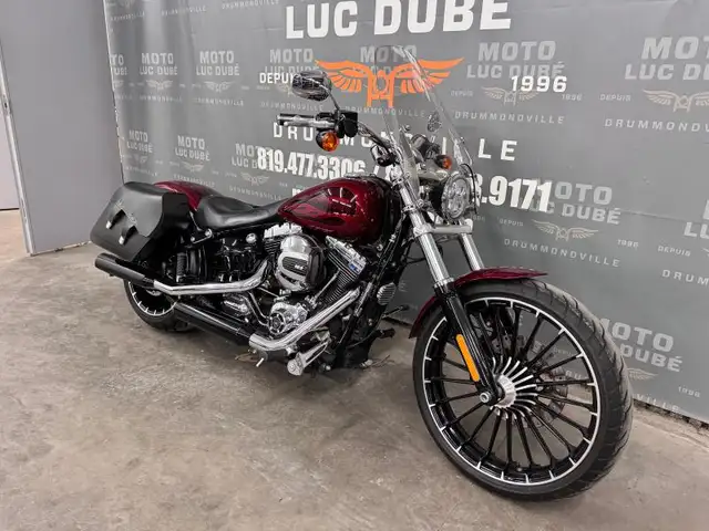 2017 Harley-Davidson FXSB Breakout in Street, Cruisers & Choppers in Drummondville - Image 3