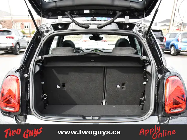 2024 MINI 3 Door JCW Auto | Premier+ | Nav | Panoroof | in Cars & Trucks in St. Catharines - Image 11