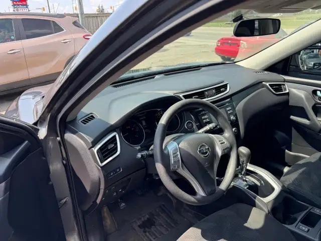 2016 Nissan Rogue SV, AWD, WELL SERVICED, CERTIFIED in Cars & Trucks in London - Image 11