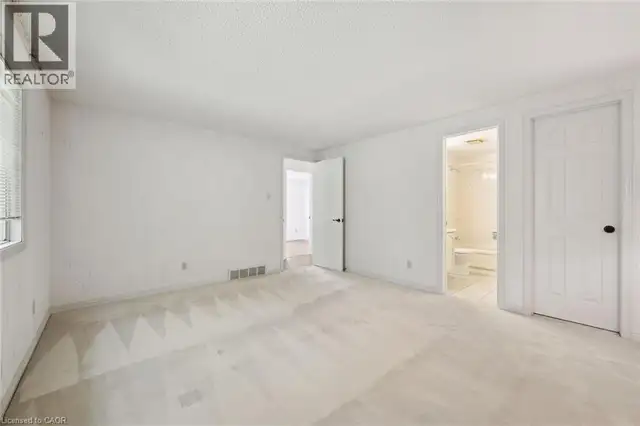 167 WESTVALE Drive Waterloo, Ontario in Houses for Sale in Kitchener / Waterloo - Image 17