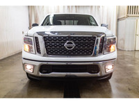**ONE OWNER - MECHANICALLY CERTIFIED** 97,298 KM This 2017 Nissan Titan 4x4 Crew Cab S is powered by... (image 4)