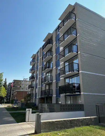 Stylish & Spacious Living in Beltline — Steps to 17th Ave SW! Discover your next home at Park Royal...