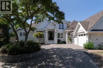 Welcome to 2050 Troon Court, a beautifully designed 3,400 sq. ft. residence ideally located on the 1...