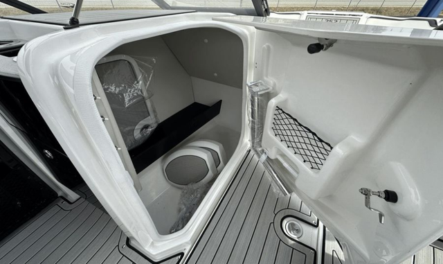 2025 Yamaha 252SE Mist Grey | Trailer included | Yamaha Cash reb in Powerboats & Motorboats in Kawartha Lakes - Image 6