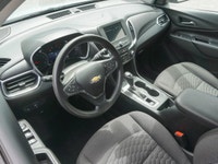 Presenting the 2019 Chevrolet Equinox LT, a sophisticated gray AWD SUV that promises excellent handl... (image 8)