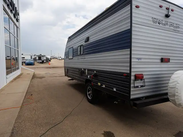 2022 Wolf Pup 16FQ in Travel Trailers & Campers in Edmonton - Image 6