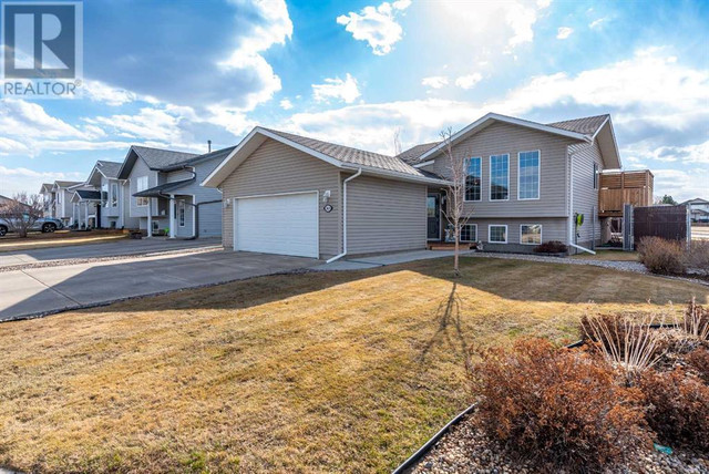 2608 44 Avenue Lloydminster, Saskatchewan in Houses for Sale in Lloydminster